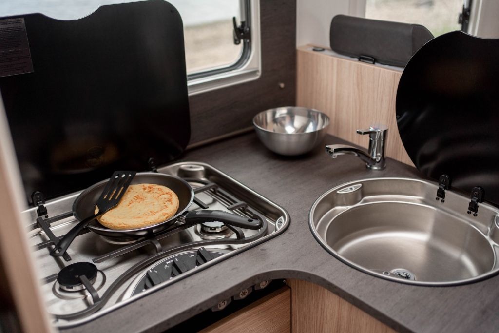 alquiler de autocaravana en asturias cocina juana alquiler de autocaravana en asturias cocina juana